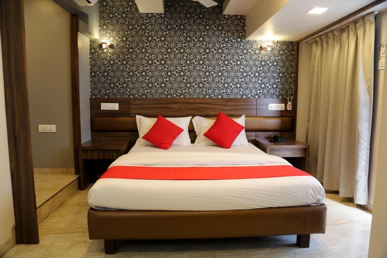 Hotel Sea Shore Navi Mumbai Buitenkant foto