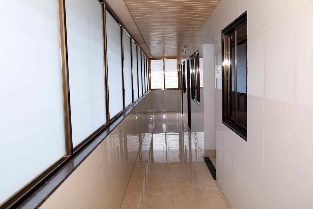 Hotel Sea Shore Navi Mumbai Buitenkant foto