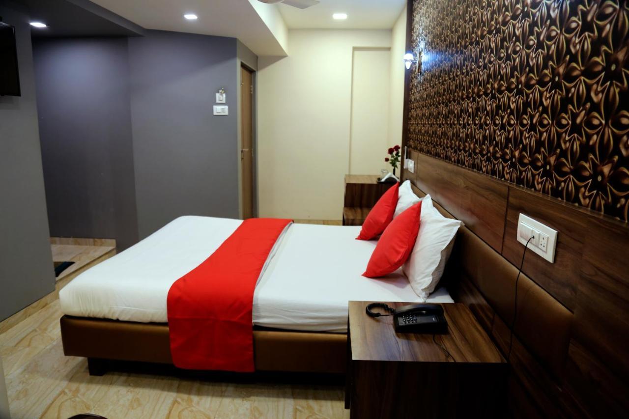 Hotel Sea Shore Navi Mumbai Buitenkant foto