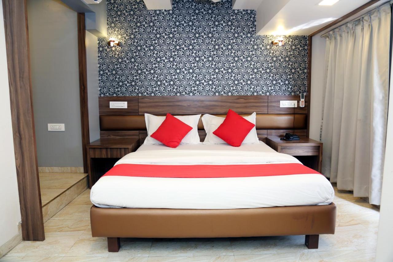 Hotel Sea Shore Navi Mumbai Buitenkant foto