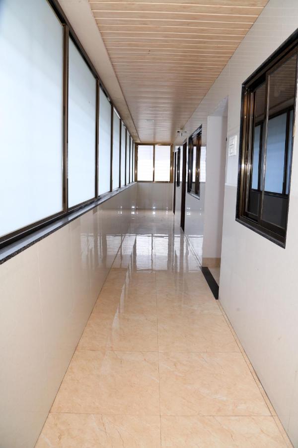 Hotel Sea Shore Navi Mumbai Buitenkant foto